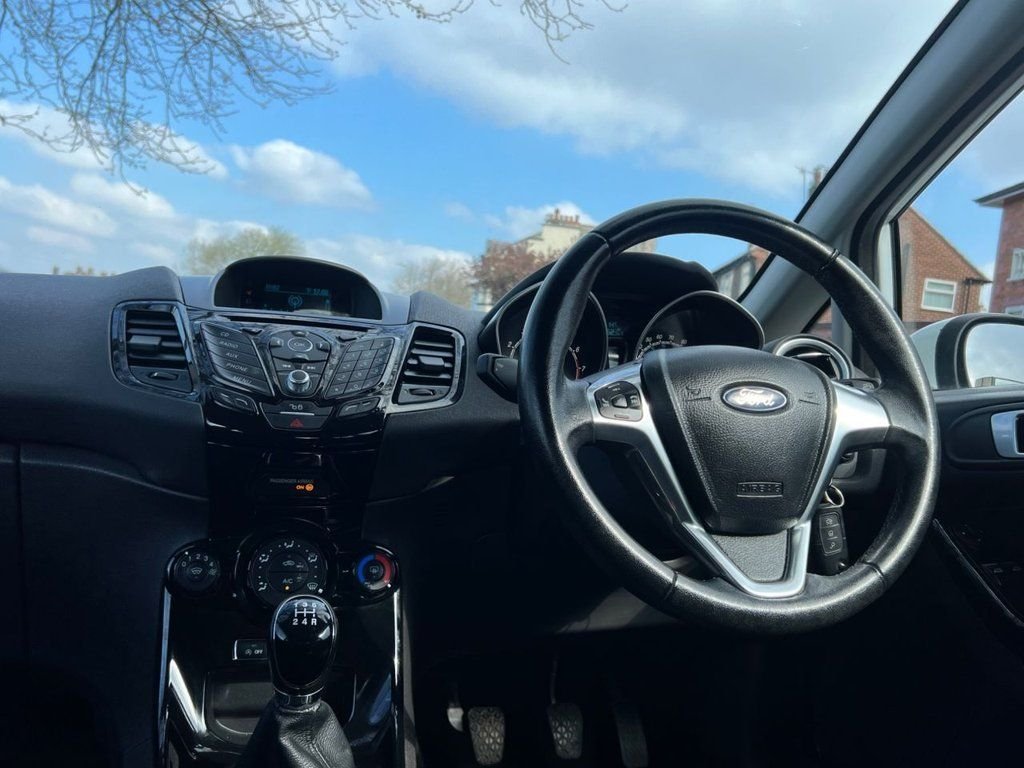 Used Ford Fiesta 2015 for sale - 76395907: Photo 17