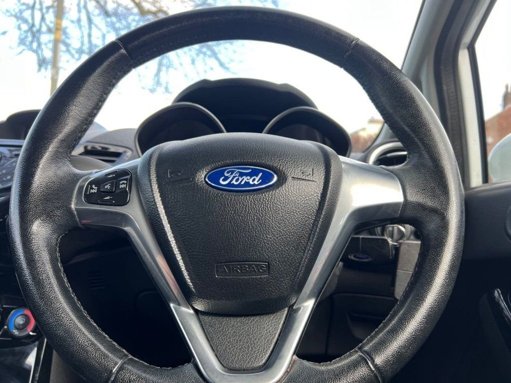 Used Ford Fiesta 2015 for sale - 76395907: Photo 18