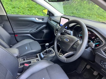 Used Ford Focus 2020 for sale - 78358185: Photo