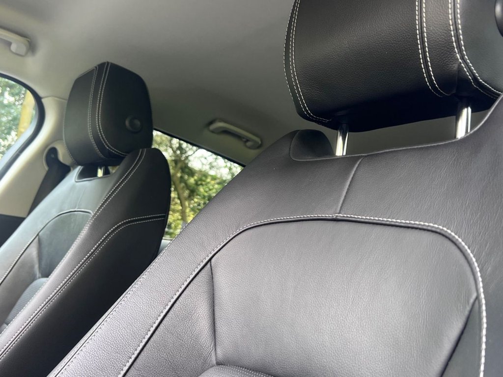 Used Jaguar F-Pace 2018 for sale - 78199922: Photo 12