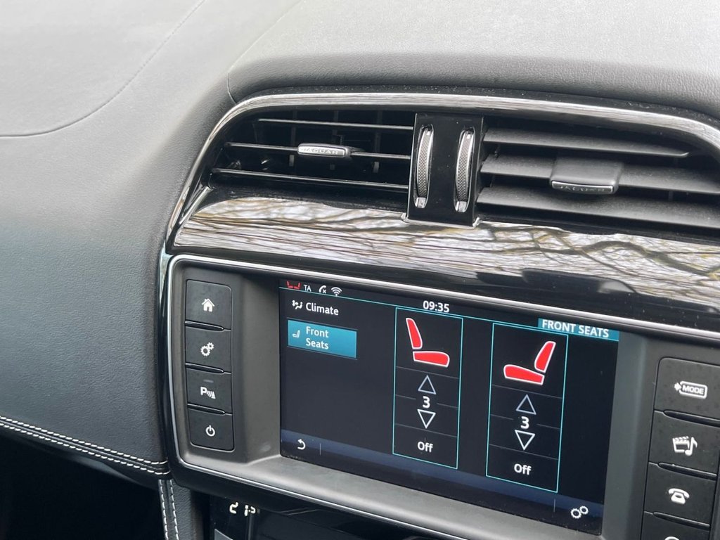 Used Jaguar F-Pace 2018 for sale - 78199922: Photo 21