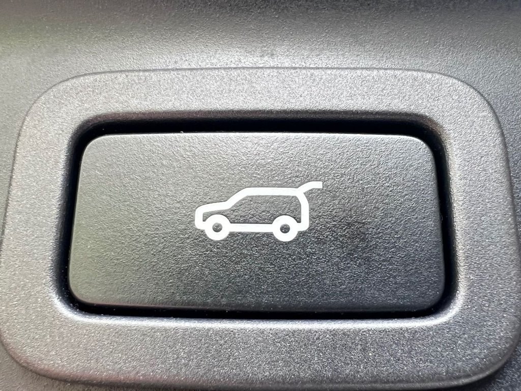 Used Jaguar F-Pace 2018 for sale - 78199922: Photo 23