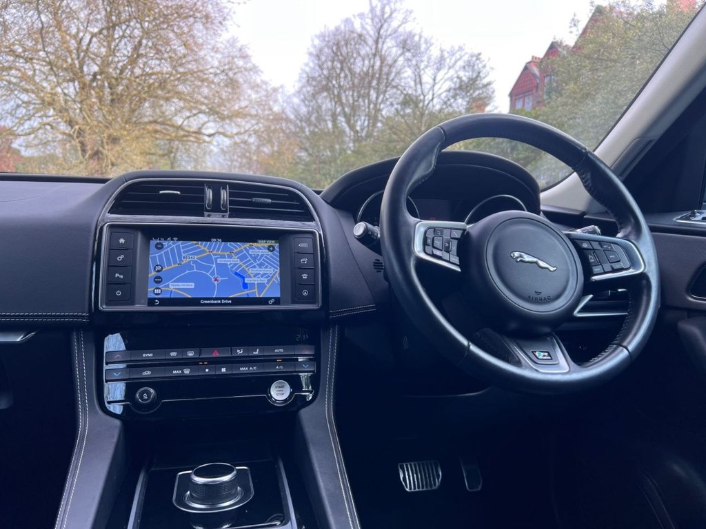 Used Jaguar F-Pace 2018 for sale - 78199922: Photo 25