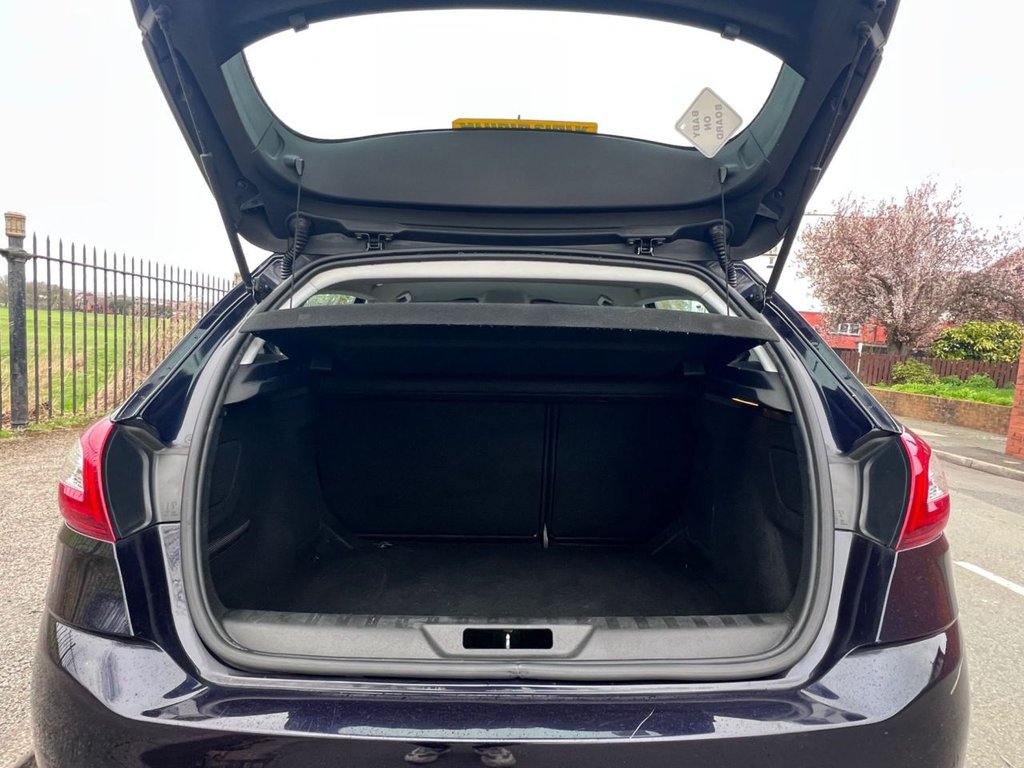 Used Peugeot 308 2017 for sale - 77855465: Photo 13