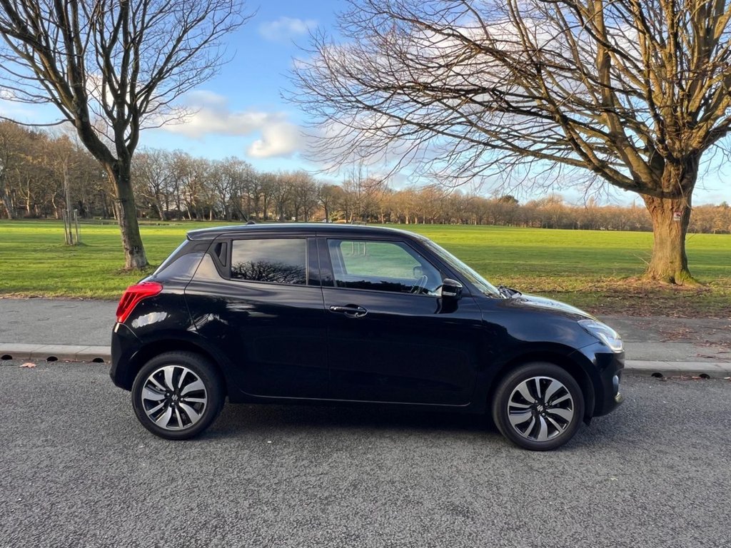 Used Suzuki Swift 2018 for sale - 76900593: Photo 5