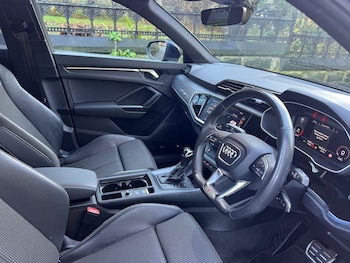 Used Audi Q3 2022 for sale - 76740250: Photo