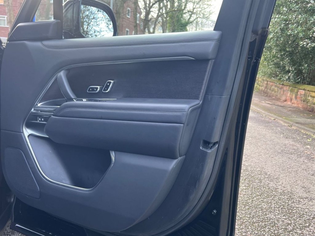 Used Land Rover Range Rover 2023 for sale - 77583371: Photo 31