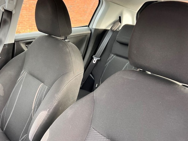 Used Peugeot 208 2014 for sale - 76210181: Photo 12