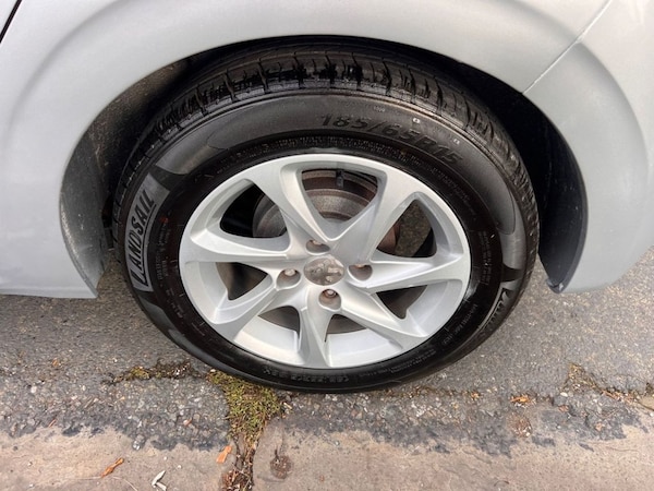 Used Peugeot 208 2014 for sale - 76210181: Photo 17