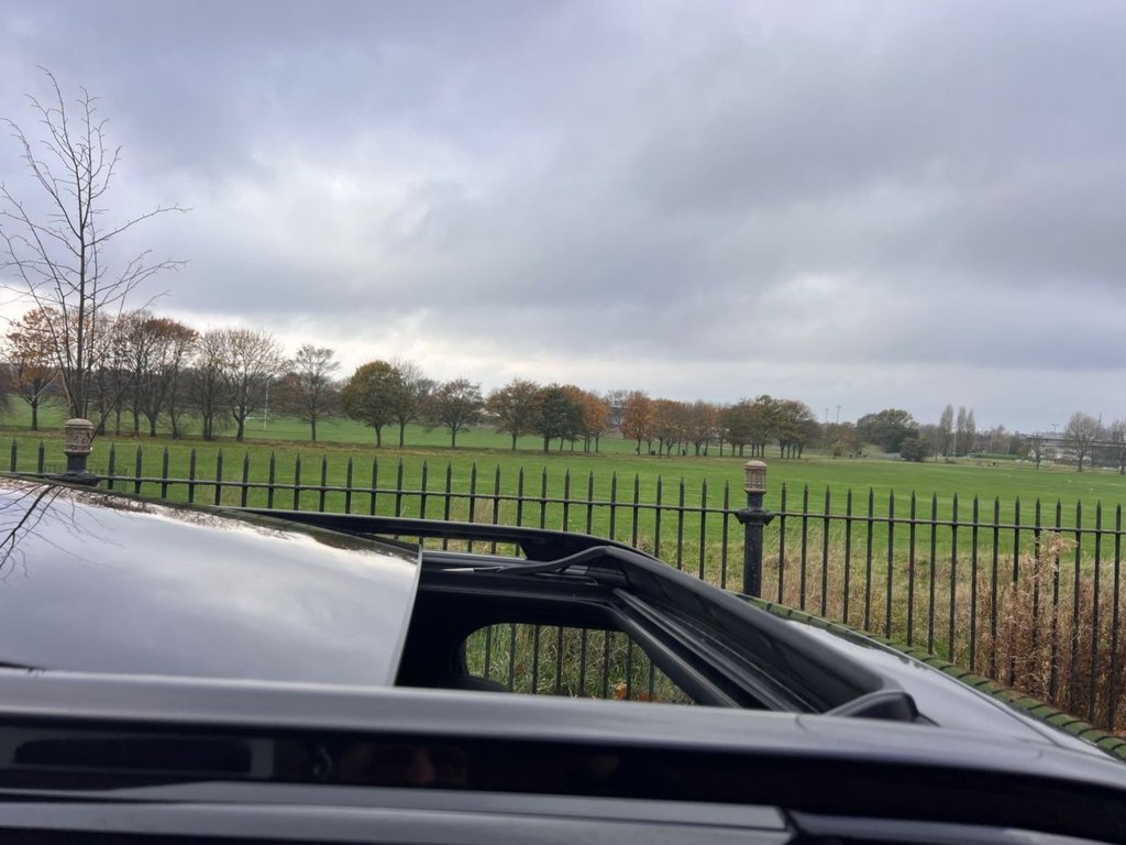 Used Land Rover Discovery 2024 for sale - 76245269: Photo 10