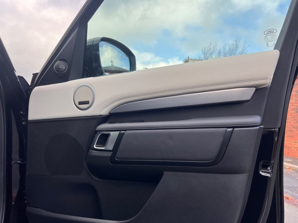 Used Land Rover Discovery 2024 for sale - 76245269: Photo 30