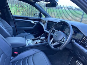 Used Volkswagen Touareg 2023 for sale - 77313302: Photo