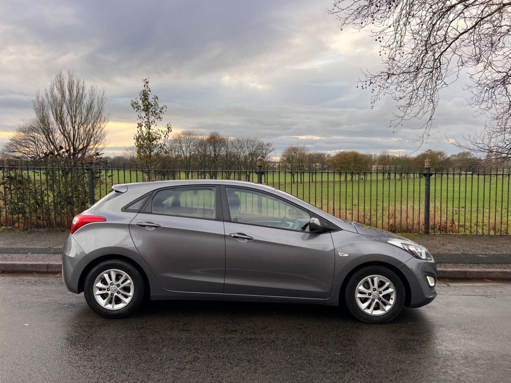 Used Hyundai i30 2014 for sale - 76670668: Photo 5