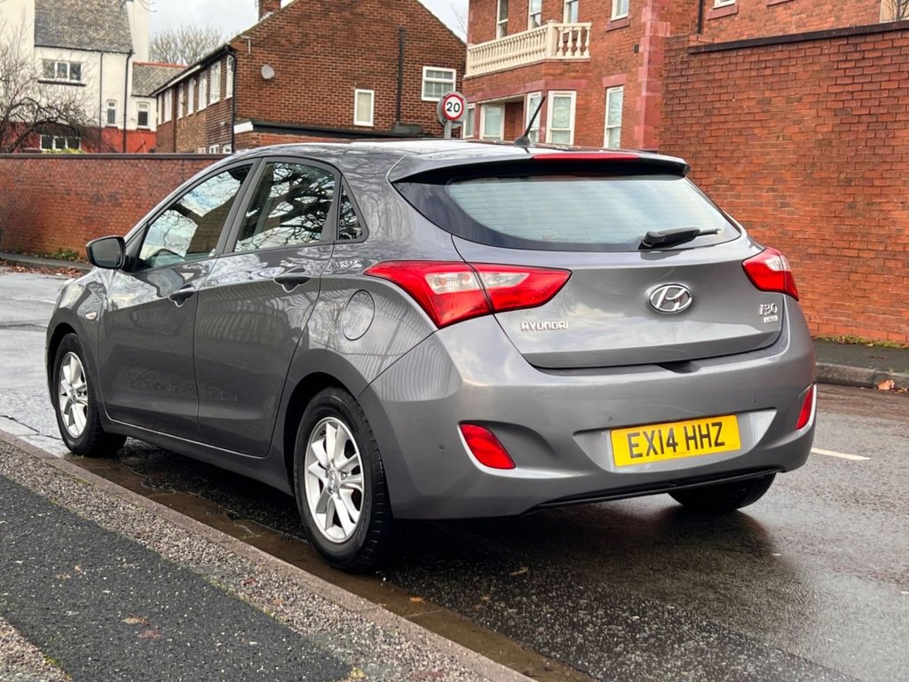 Used Hyundai i30 2014 for sale - 76670668: Photo 9