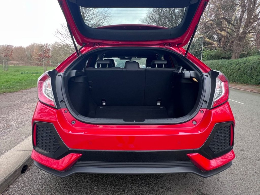 Used Honda Civic 2019 for sale - 77666704: Photo 14