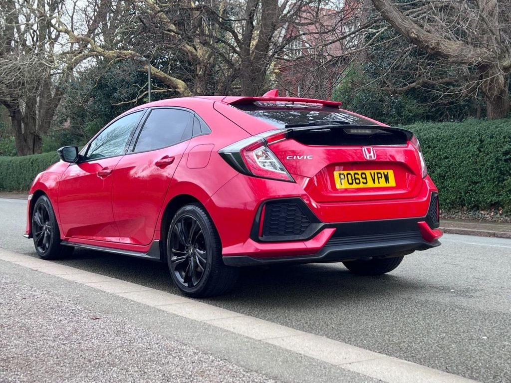 Used Honda Civic 2019 for sale - 77666704: Photo 9