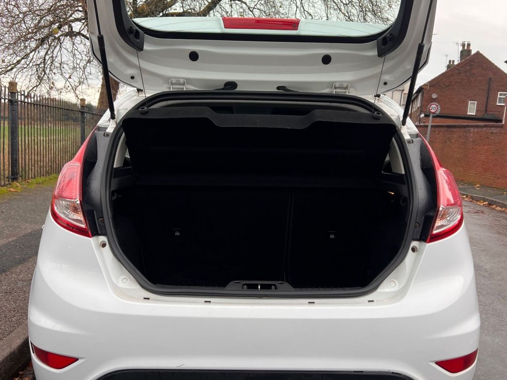 Used Ford Fiesta 2013 for sale - 76527107: Photo 14