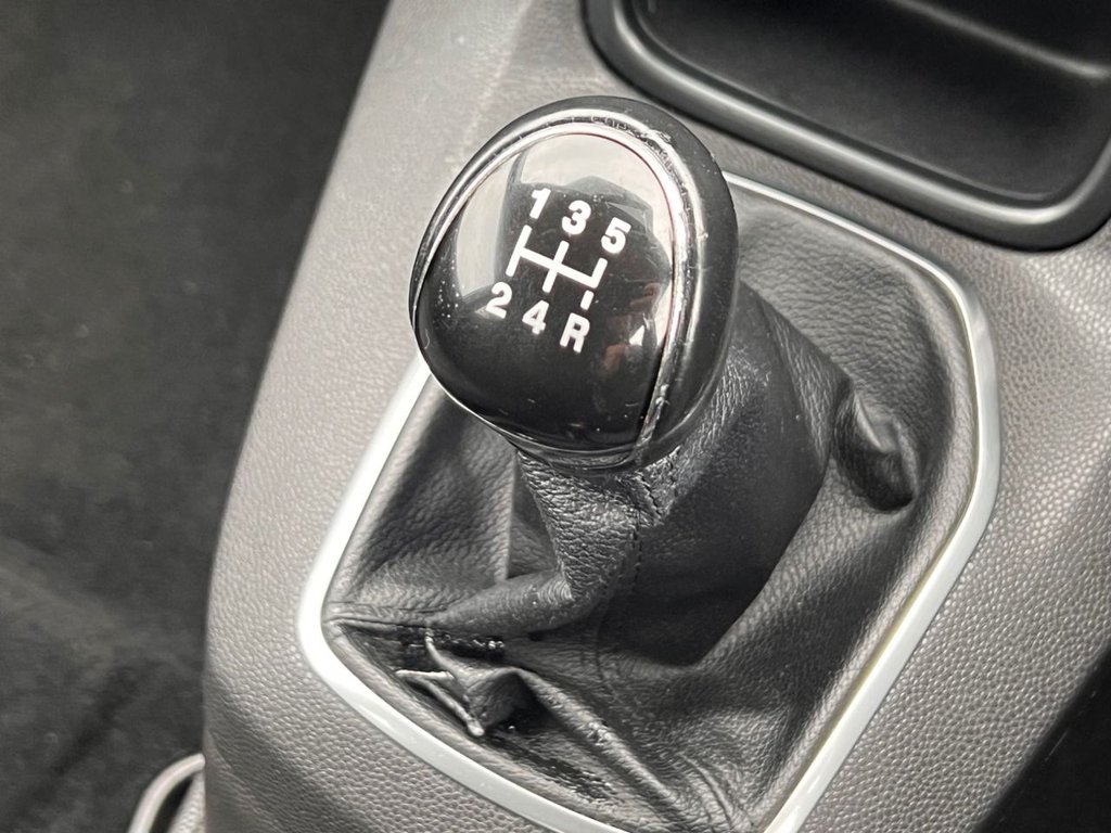 Used Ford Fiesta 2013 for sale - 76527107: Photo 17