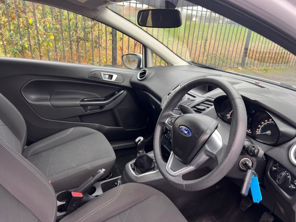 Used Ford Fiesta 2013 for sale - 76527107: Photo 2