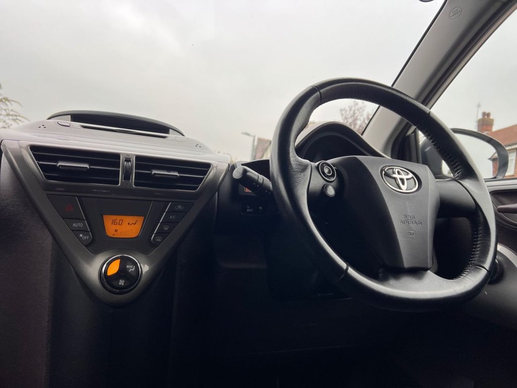 Used Toyota IQ 2009 for sale - 76267120: Photo 19