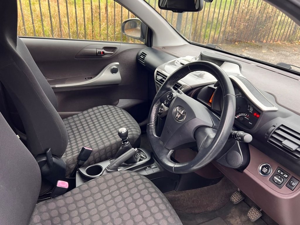 Used Toyota IQ 2009 for sale - 76267120: Photo 2