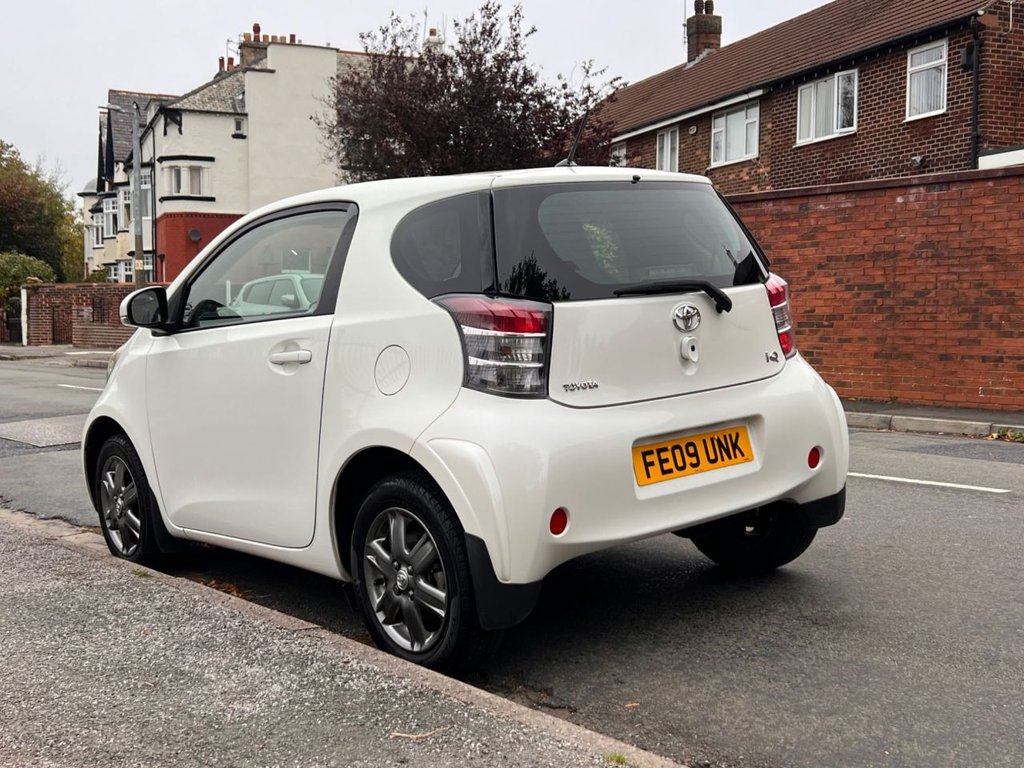 Used Toyota IQ 2009 for sale - 76267120: Photo 9