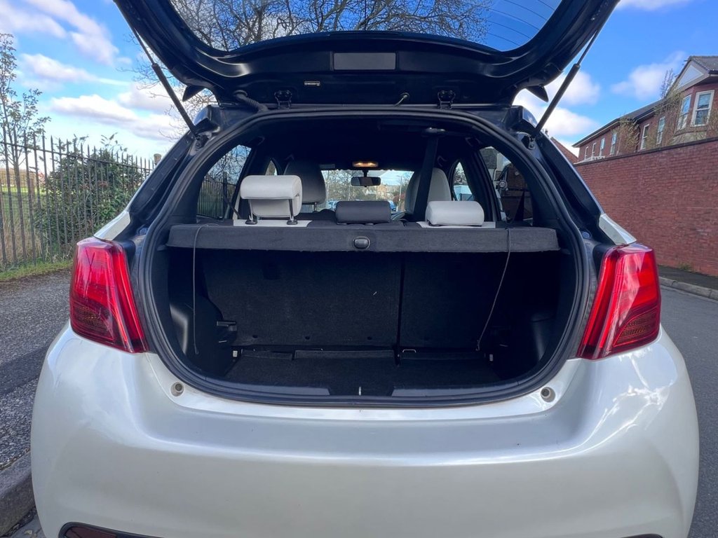 Used Toyota Yaris 2016 for sale - 78110163: Photo 15