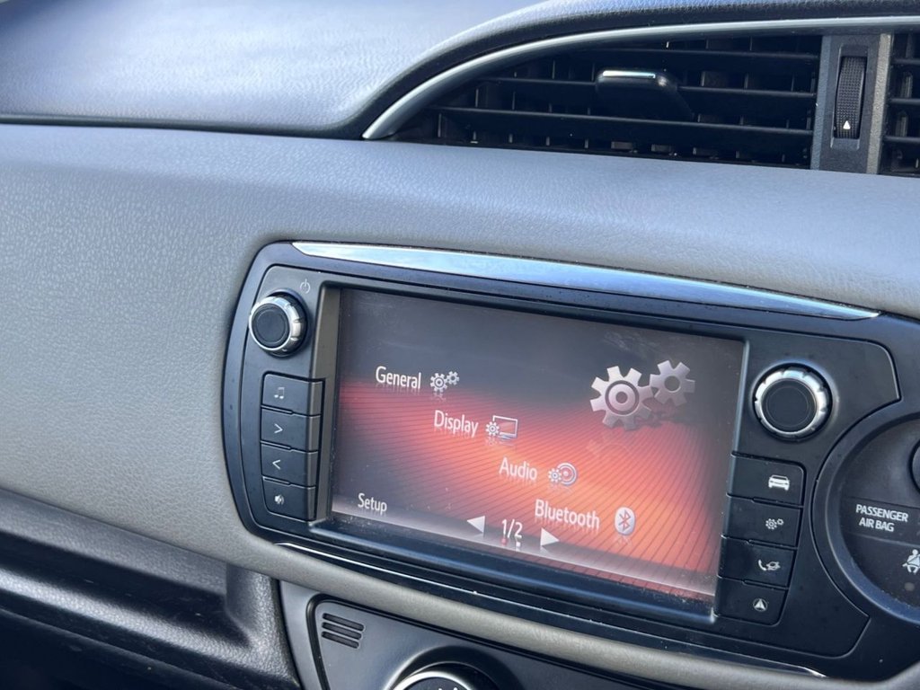 Used Toyota Yaris 2016 for sale - 78110163: Photo 17