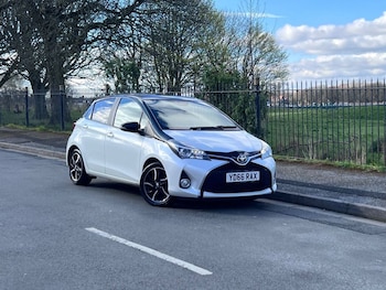 Used Toyota Yaris 2016 for sale - 78110163: Photo