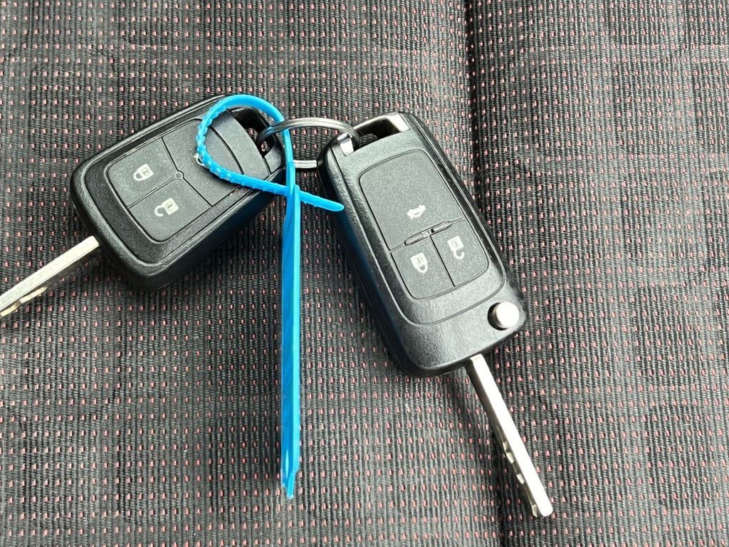 Used Vauxhall Astra GTC 2013 for sale - 76751431: Photo 24