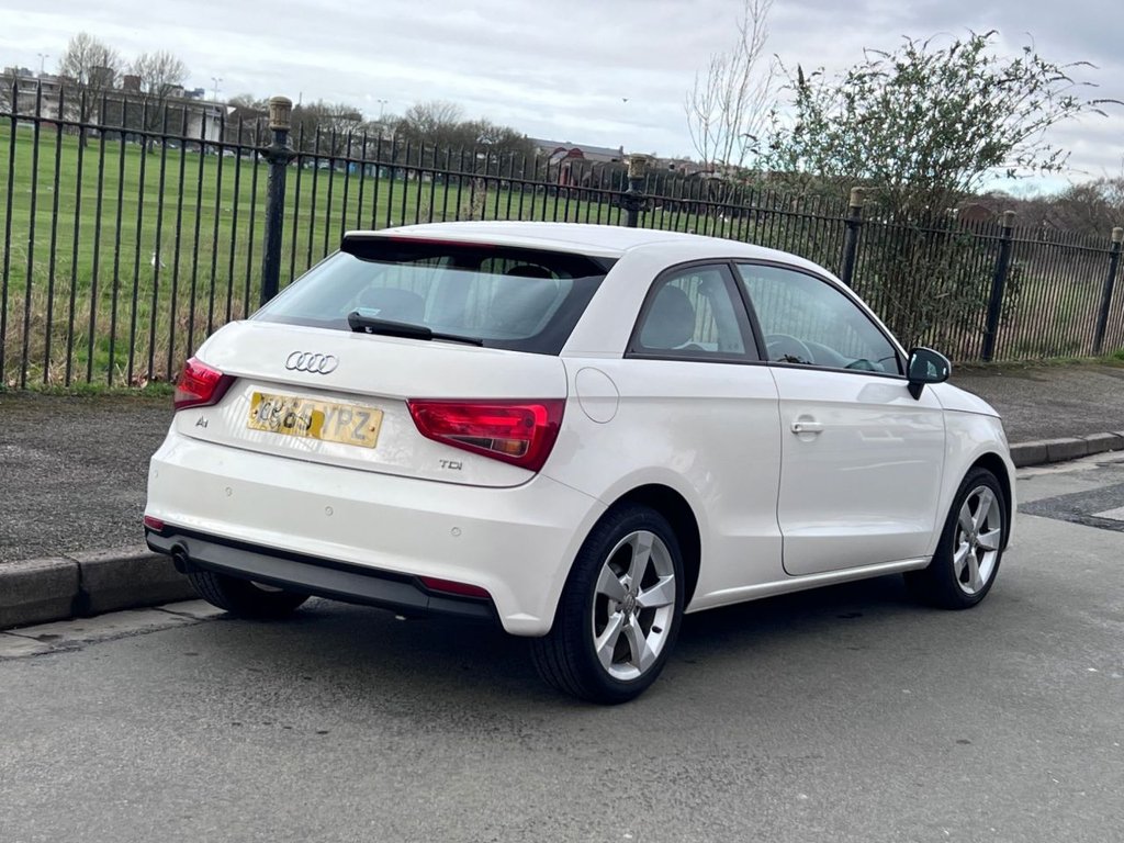 Used Audi A1 2015 for sale - 77780051: Photo 6