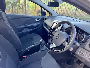 Used Renault Clio 2016 for sale - 77026893: Photo