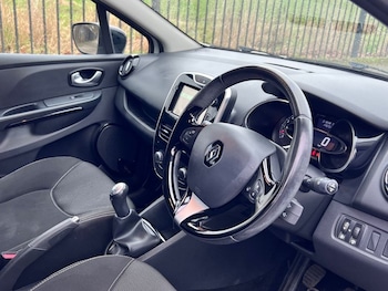 Used Renault Clio 2016 for sale - 77427812: Photo
