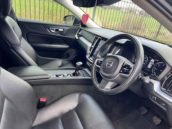 Used Volvo V60 2018 for sale - 77315970: Photo