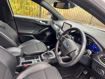 Used Ford Focus 2021 for sale - 75613003: Photo