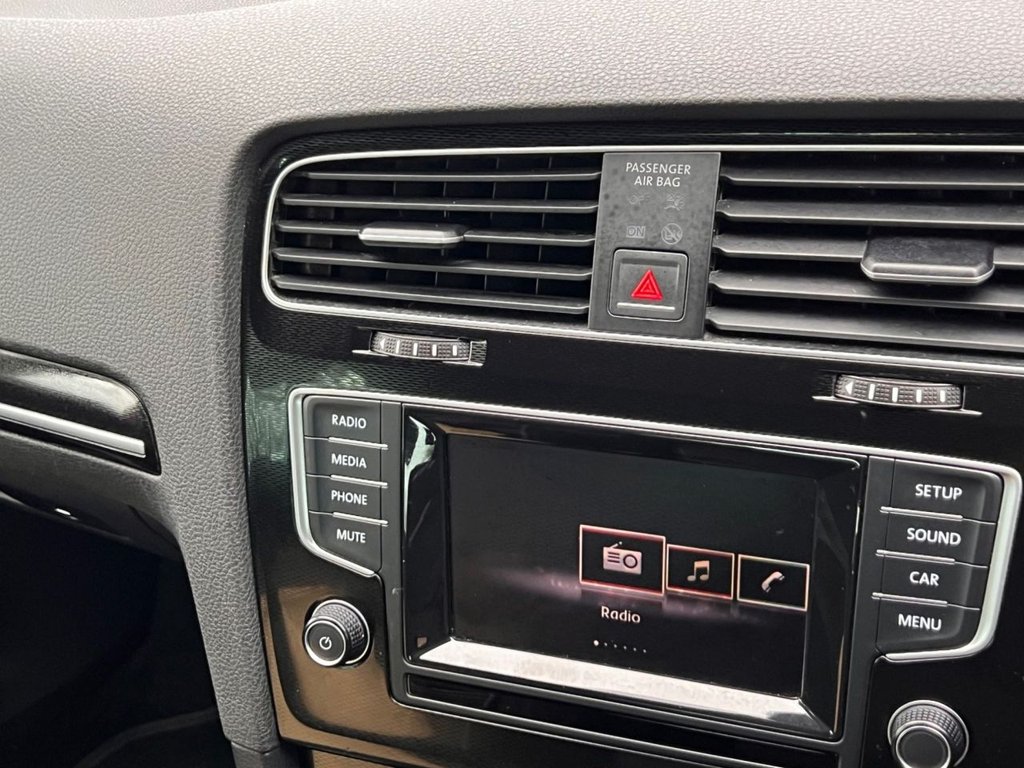 Used Volkswagen Golf 2014 for sale - 76470504: Photo 16