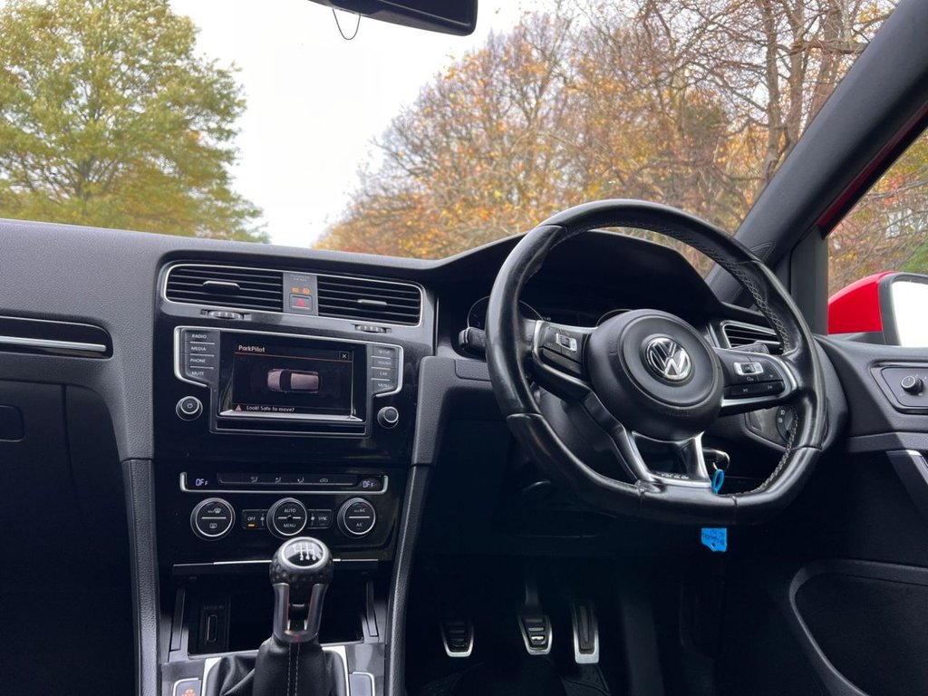 Used Volkswagen Golf 2014 for sale - 76470504: Photo 22