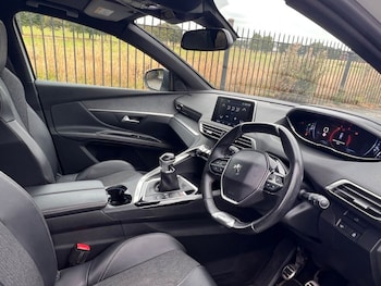 Used Peugeot 5008 2019 for sale - 75619932: Photo