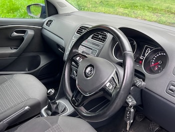 Used Volkswagen Polo 2015 for sale - 78919040: Photo