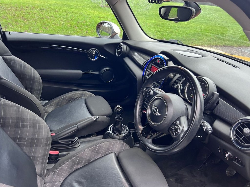 Used MINI Hatch 2014 for sale - 76973053: Photo 2