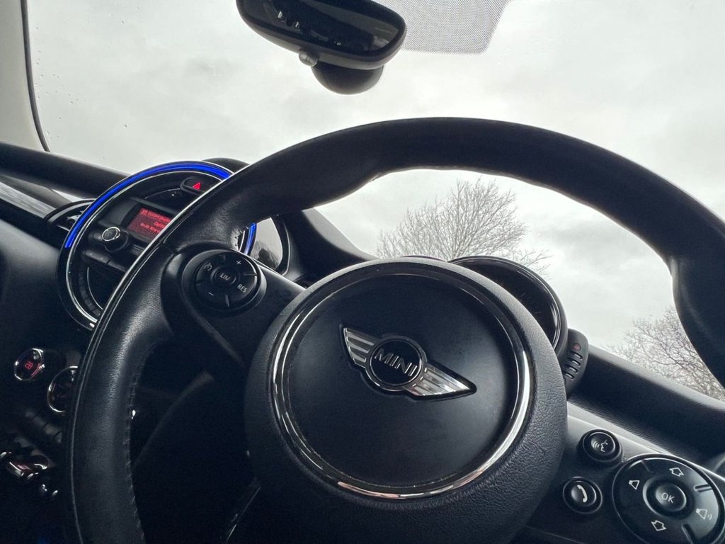 Used MINI Hatch 2014 for sale - 76973053: Photo 21