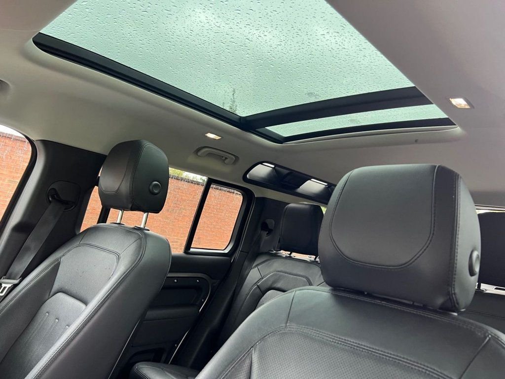 Used Land Rover Defender 2021 for sale - 77027205: Photo 12