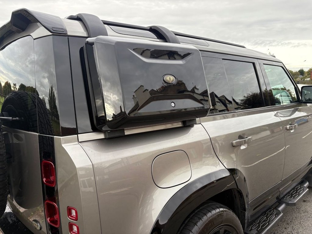 Used Land Rover Defender 2021 for sale - 77027205: Photo 8