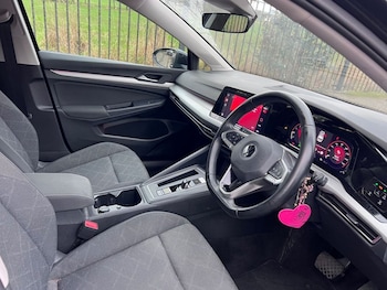 Used Volkswagen Golf 2020 for sale - 77080536: Photo