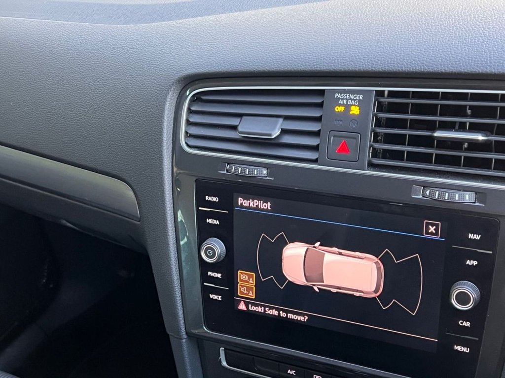 Used Volkswagen Golf 2019 for sale - 76867419: Photo 21