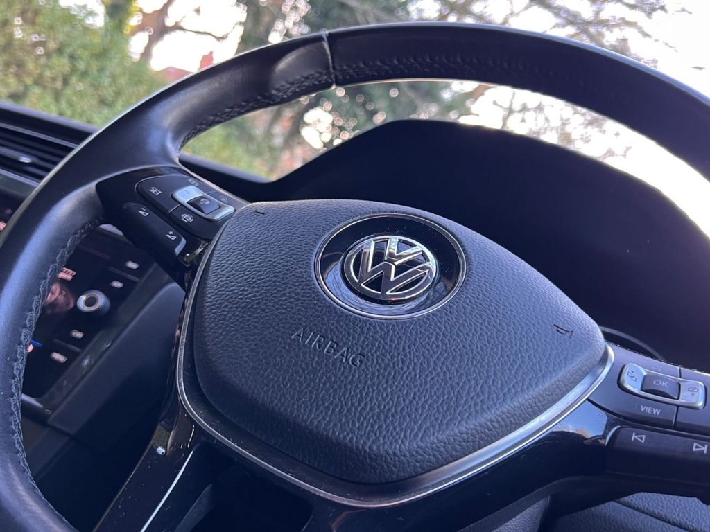 Used Volkswagen Golf 2019 for sale - 76867419: Photo 25