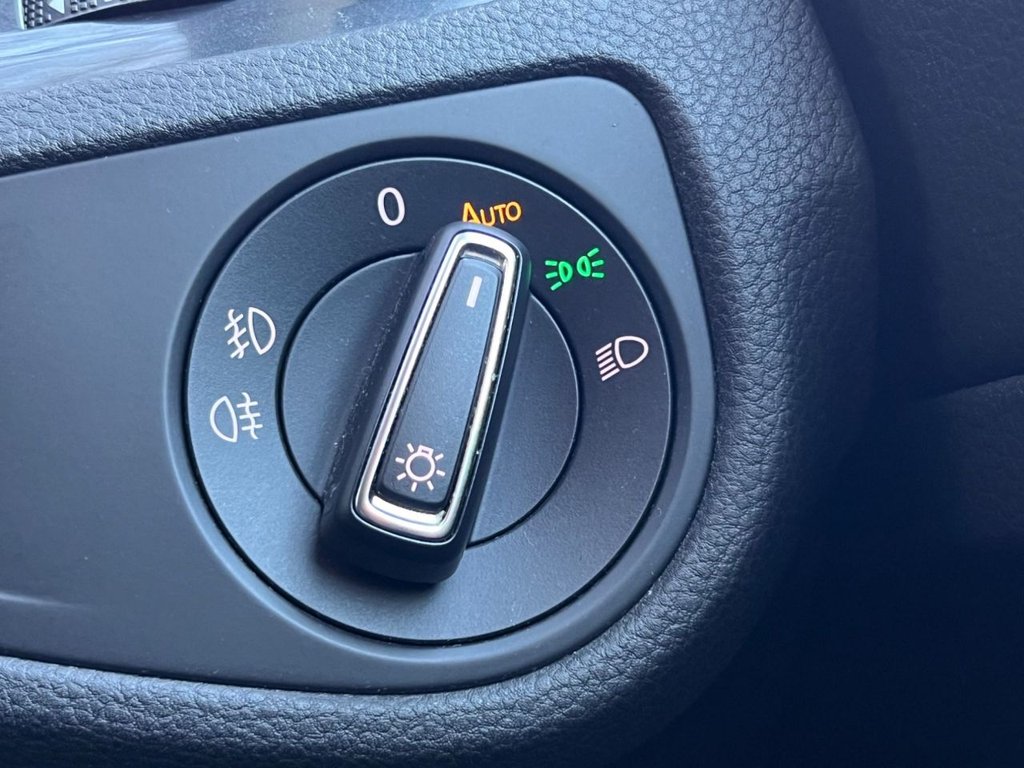 Used Volkswagen Golf 2019 for sale - 76867419: Photo 27