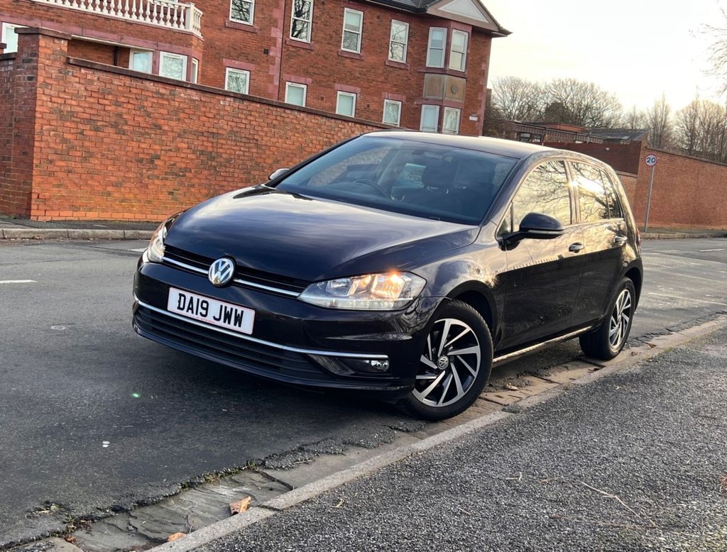Used Volkswagen Golf 2019 for sale - 76867419: Photo 3