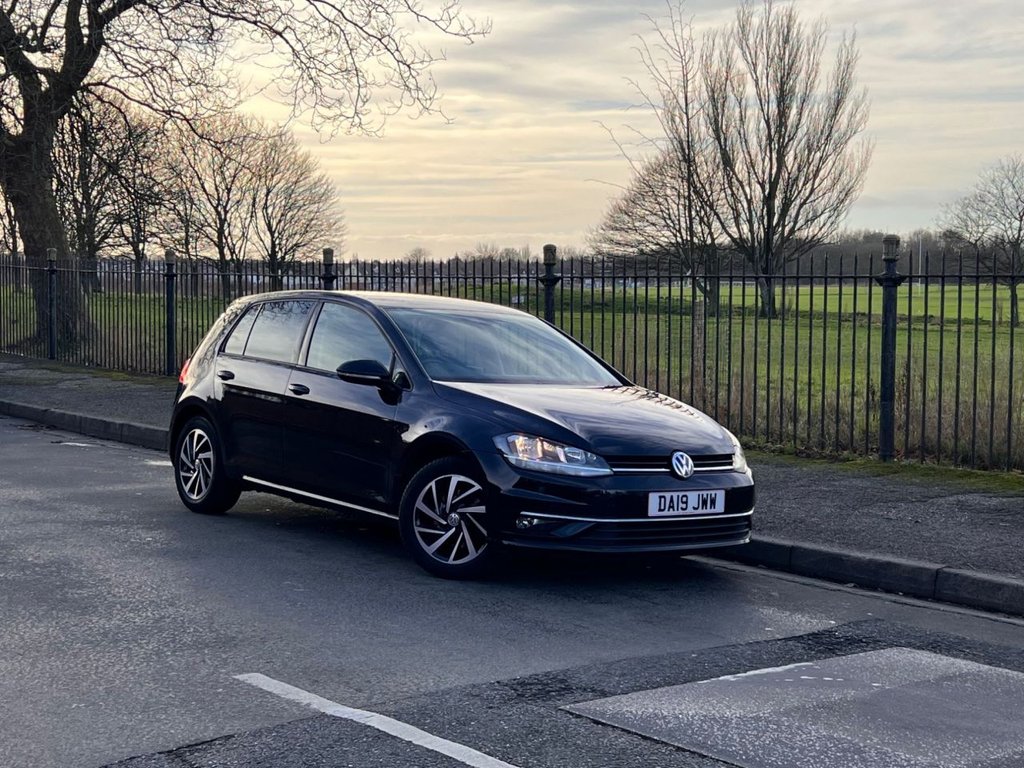 Used Volkswagen Golf 2019 for sale - 76867419: Photo 4