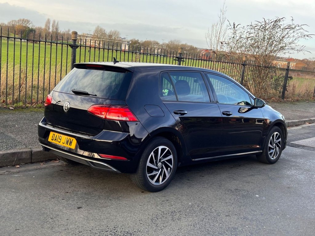 Used Volkswagen Golf 2019 for sale - 76867419: Photo 6